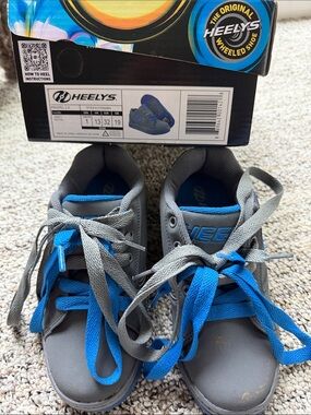 Heelys Boys Gray and Blue Propel 2.0 Wheeled Sneakers